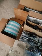 Partij nieuwe lampenkappen met toebehoren, Ophalen