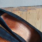 Lucky Vintage Chie Mihara Suède Pumps Maat 37, Kleding | Dames, Pumps, ., Zwart, Ophalen of Verzenden