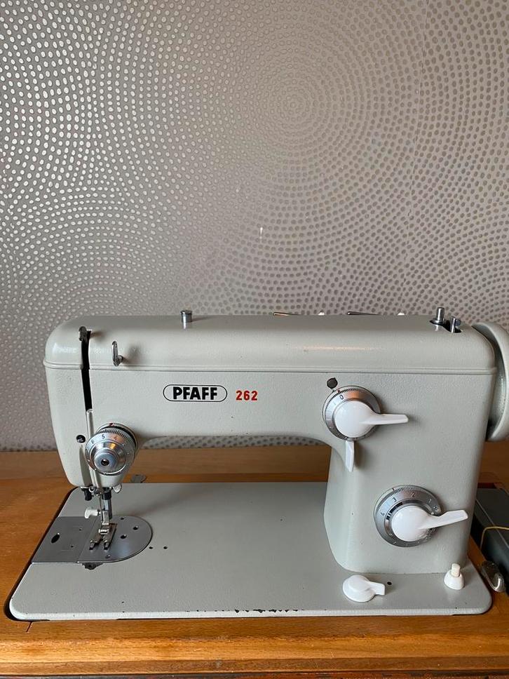 SEMI INDUSTRIE NAAIMACHINE PFAFF 260, Hobby en Vrije tijd, Naaimachines en Toebehoren, Gebruikt, Naaimachine, Pfaff, Industrieel