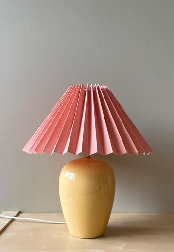 Vintage • Lamp beschikbaar voor biedingen