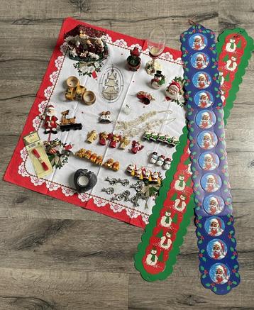 KOOPJE VOOR KERST: Lotje met diverse kerstdecoratie beschikbaar voor biedingen