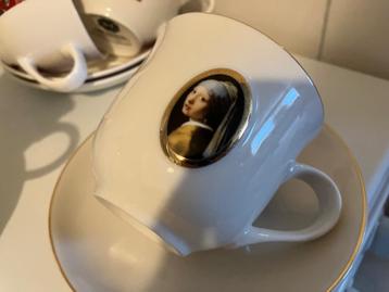 1 D Egberts kop en schotel beschikbaar voor biedingen