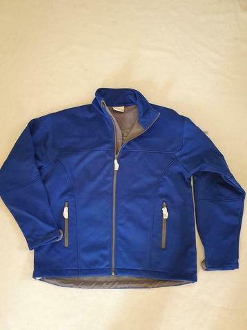 Blauw soft shell jas maat XL, tussenjas, lekker warm beschikbaar voor biedingen