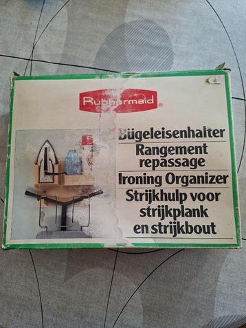 Vintage Strijkhulp voor strijkplank en strijkbout beschikbaar voor biedingen