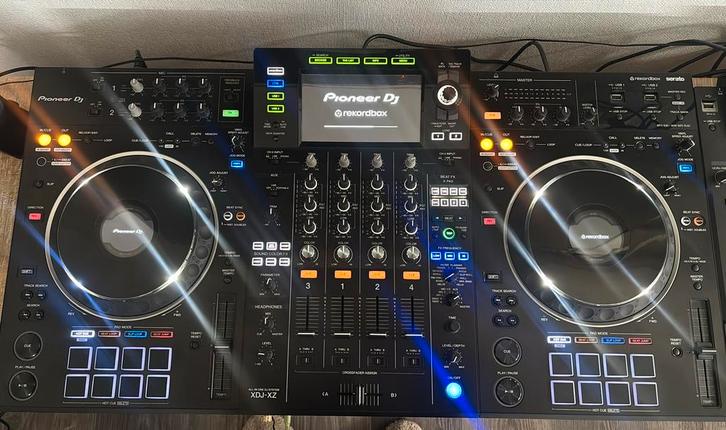 Dj controller: Pioneer XDJ-XZ, Muziek en Instrumenten, Dj-sets en Draaitafels, Zo goed als nieuw, Pioneer, Ophalen