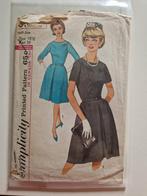 Vintage simplicity naaipatroon jaren 50, Hobby en Vrije tijd, Kledingpatronen, Ophalen of Verzenden, Gebruikt, Vrouw, Overige merken