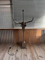 Colmore Vloerlamp met Stieren Schedel, Huis en Inrichting, Lampen | Vloerlampen, Ophalen, Gebruikt, Metaal, 150 tot 200 cm