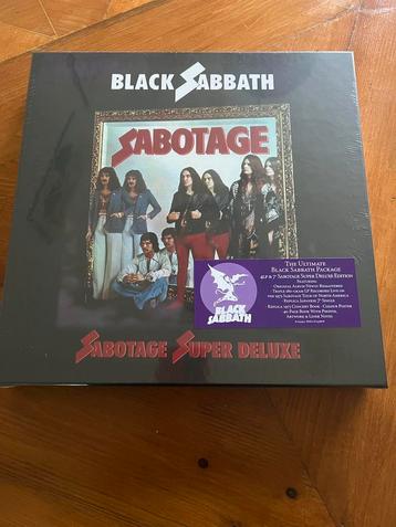 Black Sabbath - Sabotage Super Deluxe (4LP + 7") beschikbaar voor biedingen