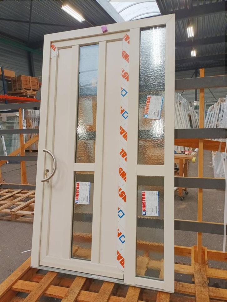 Kunststof Voordeur met zijlicht  b137,5 x -2244-, Doe-het-zelf en Verbouw, Deuren en Horren, Gebruikt, Buitendeur, 215 cm of meer