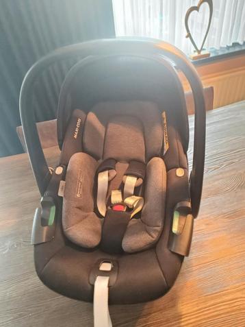 Maxi Cosi Pebble i-Size Autostoel beschikbaar voor biedingen