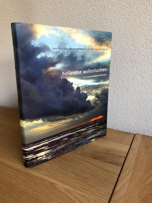 Hollandse Wolkenluchten o.a. Harry Otten  1e druk 2009., Boeken, Natuur, Zo goed als nieuw, Natuur algemeen, Ophalen of Verzenden