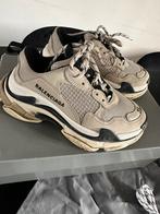 Balenciaga Triple S maat 35 (incl bon en alle toebehoren), Kleding | Dames, Schoenen, Balenciaga, Gedragen, Ophalen of Verzenden