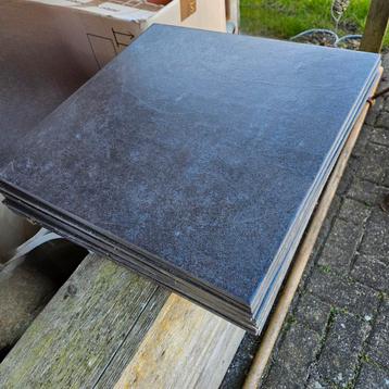 10 mooie plavuizen/tegels antraciet 45x45x0,8 cm  beschikbaar voor biedingen