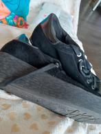 Suede lak sneakers maat 39, Ophalen of Verzenden, Zo goed als nieuw, Sneakers of Gympen