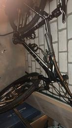 Cube fiets met een limited edition frame mountainbike, Ophalen