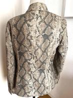 Bthree jasje maat 44 [DM], Kleding | Dames, Jasjes, Kostuums en Pakken, Beige, Maat 42/44 (L), Ophalen of Verzenden, Zo goed als nieuw