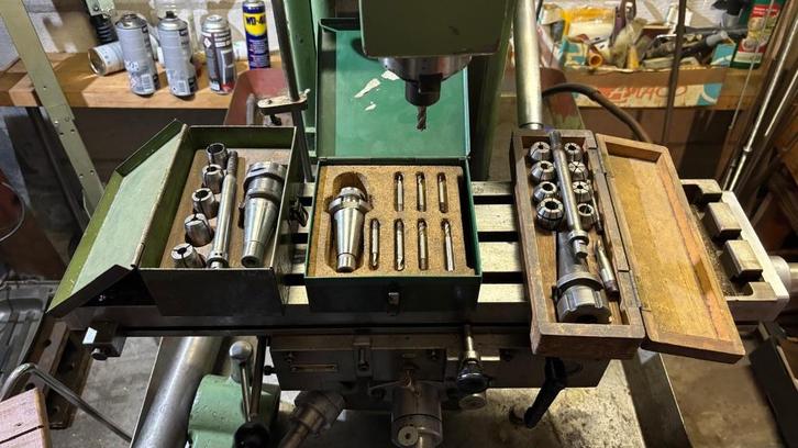Tom Senior freesmachine metaal, met grote set tooling, Doe-het-zelf en Verbouw, Gereedschap | Freesmachines, Gebruikt, Elektrisch