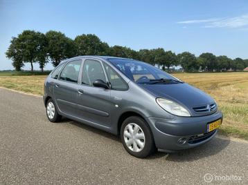 Citroen Picasso 1.8i-16V Différence Airco cruise trekhaak beschikbaar voor biedingen