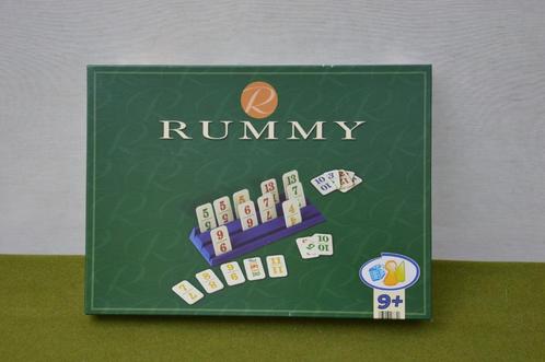 Rummy / Rummikub groene doos, 2-4 spelers vanaf 9 jaar, Hobby en Vrije tijd, Gezelschapsspellen | Bordspellen, Gebruikt, Een of twee spelers