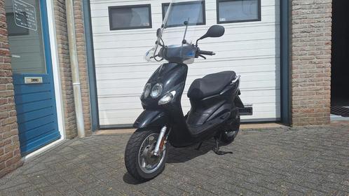 Leuke yamaha neos / 4 takt / windscherm / 2 sleutels / black, Fietsen en Brommers, Scooters | Yamaha, Gebruikt, Neo's, Maximaal 45 km/u