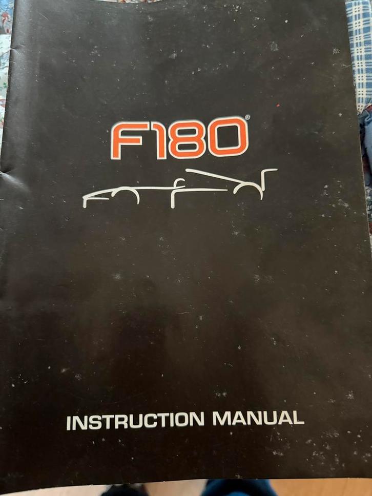 Serpent F180 boek in nieuw staat nu 19,95 inkl post, Hobby en Vrije tijd, Modelbouw | Radiografisch | Auto's, Nieuw, Auto onroad