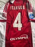 Ajax voetbal shirt gesigneerd door Itakura, Ophalen of Verzenden, Zo goed als nieuw, Ajax, Spelerskaart