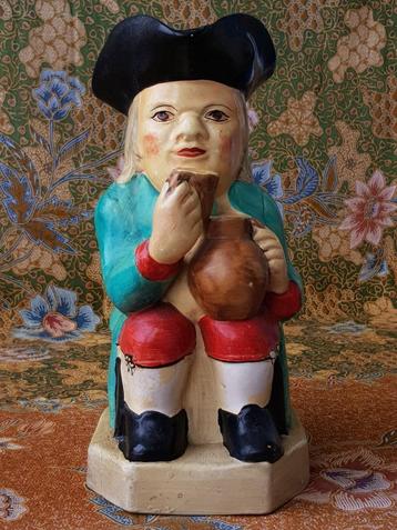Zeldzame oude muziekdoos uit Engeland als Toby jug 23,5 cm. beschikbaar voor biedingen
