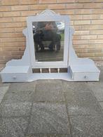 Opzet kaptafel met draaibare spiegel, Ophalen, Gebruikt