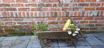 Antieke houten bolderkar - oude trekwagen beschikbaar voor biedingen