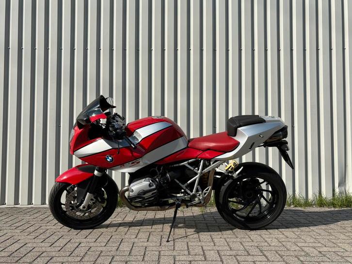 BMW R1200S 2007 Super mooi! Uniek! Akrapovic RVS! Orig. NLD, Motoren, Motoren | BMW, Bedrijf, Sport, meer dan 35 kW, 2 cilinders