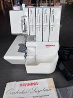 Zeer nette Bernina 700D lockmachine, Hobby en Vrije tijd, Naaimachines en Toebehoren, Ophalen of Verzenden, Zo goed als nieuw