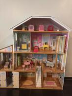 Groot Kidskraft Barbiehuis incl barbies, Kinderen en Baby's, Speelgoed | Poppen, Ophalen, Gebruikt, Barbie