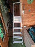 Trap 5 treden, Doe-het-zelf en Verbouw, Ladders en Trappen, Ophalen of Verzenden, Zo goed als nieuw, Minder dan 2 meter