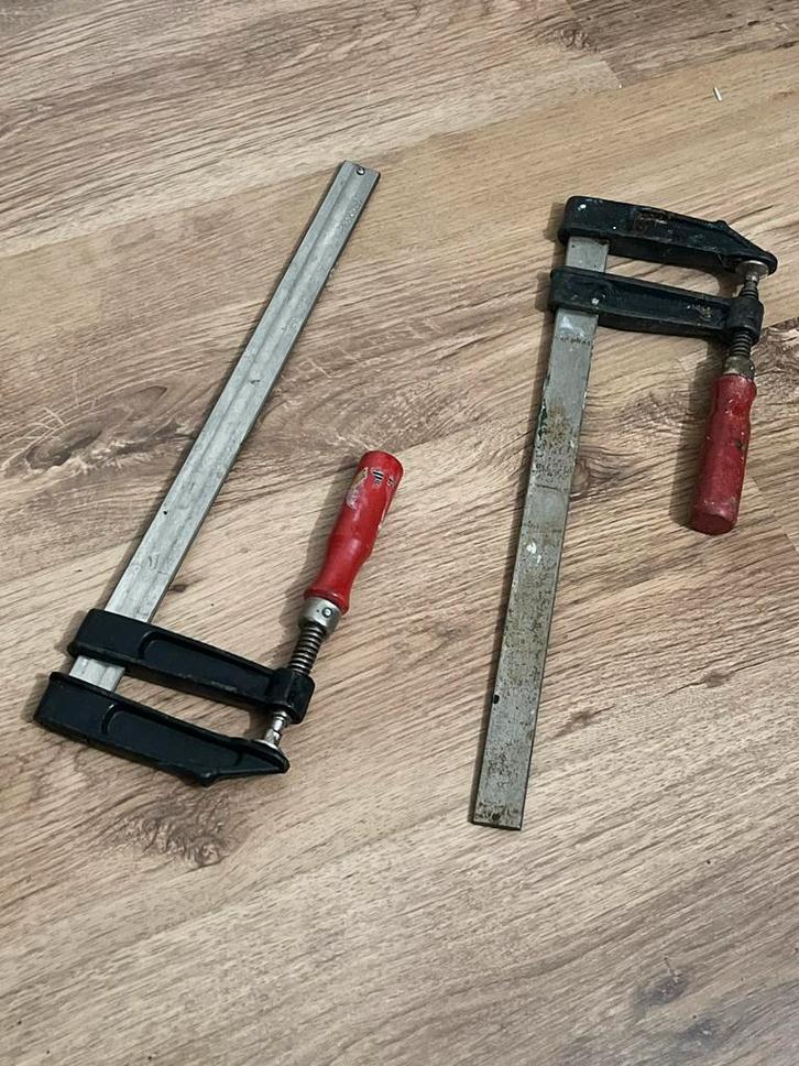 Twee gebruikte lijmklemmen afmetingen 80x300 mm, Doe-het-zelf en Verbouw, Gereedschap | Handgereedschap, Gebruikt, Ophalen of Verzenden