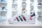 Adidas Originals Superstar"Christmas" EG4958, Kleding | Heren, Schoenen, Verzenden, Wit, Nieuw, Sneakers of Gympen