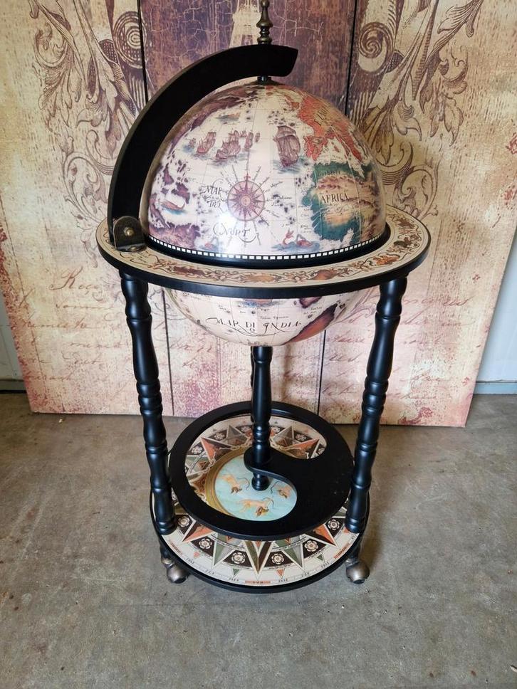 Prachtige vintage globe bar wereldbol globusbar NIEUW, Huis en Inrichting, Woonaccessoires | Wereldbollen, Zo goed als nieuw, Ophalen of Verzenden