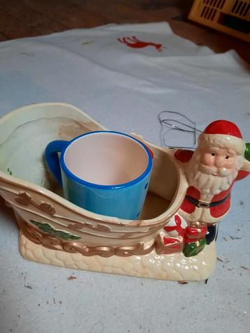 Kerststuk Bakje en een kerst  mok - Zo Goed Als Nieuw! beschikbaar voor biedingen