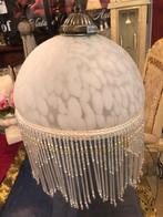 Hanglamp vintage messing staafjes kralen - glas lamp kap wit, Ophalen of Verzenden, Glas, Vintage / art deco, 50 tot 75 cm