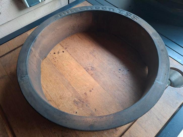 Big Green Egg Large vuurring (met scheur), Tuin en Terras, Houtskoolbarbecues, Zo goed als nieuw, Ophalen