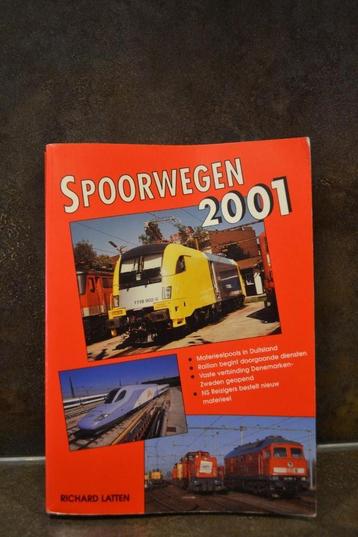 Mooi spoorwegen boekje van 2001  beschikbaar voor biedingen
