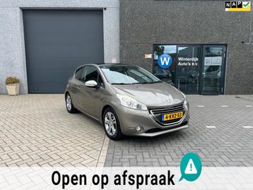 Peugeot 208 1.2 VTi Allure Clima, Cruise, Navigatie, NAP beschikbaar voor biedingen