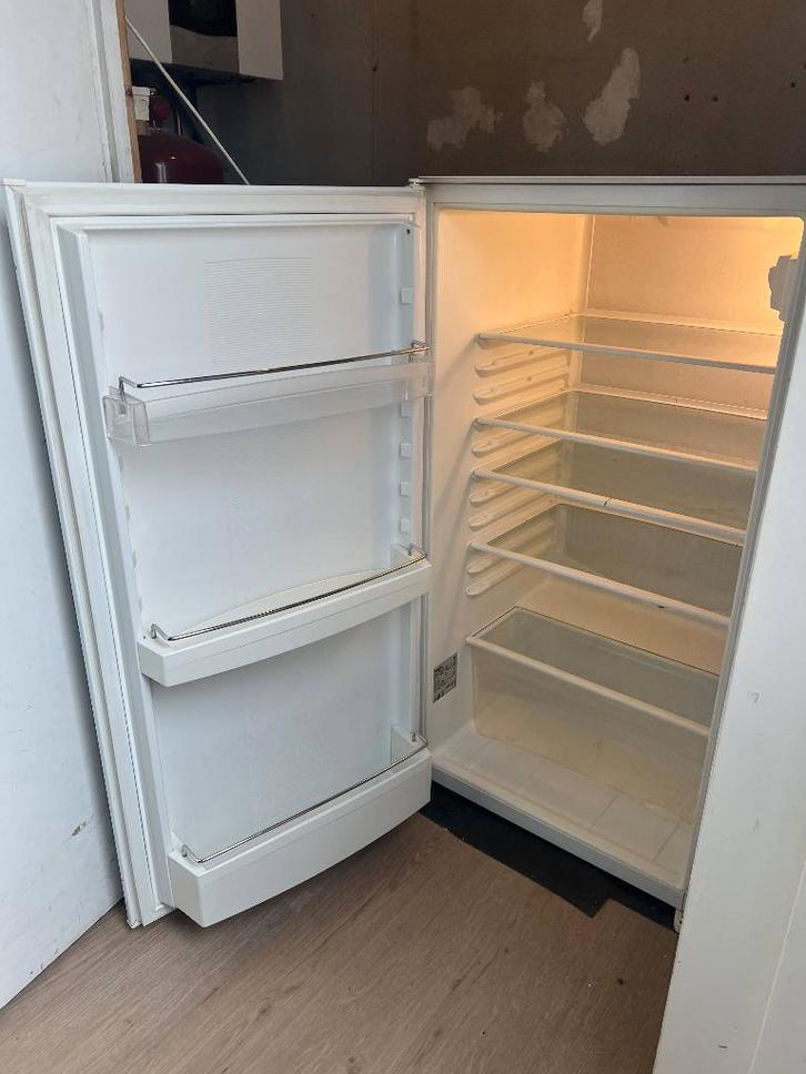 Inbouwkoelkast, Witgoed en Apparatuur, Koelkasten en IJskasten, Gebruikt, Zonder vriesvak, 150 tot 200 liter, 85 tot 120 cm, 45 tot 60 cm