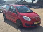 Renault Twingo 1.2 Authentique AIRCO NAP NIEUWE APK, Auto's, Renault, Voorwielaandrijving, Twingo, Gebruikt, 4 cilinders