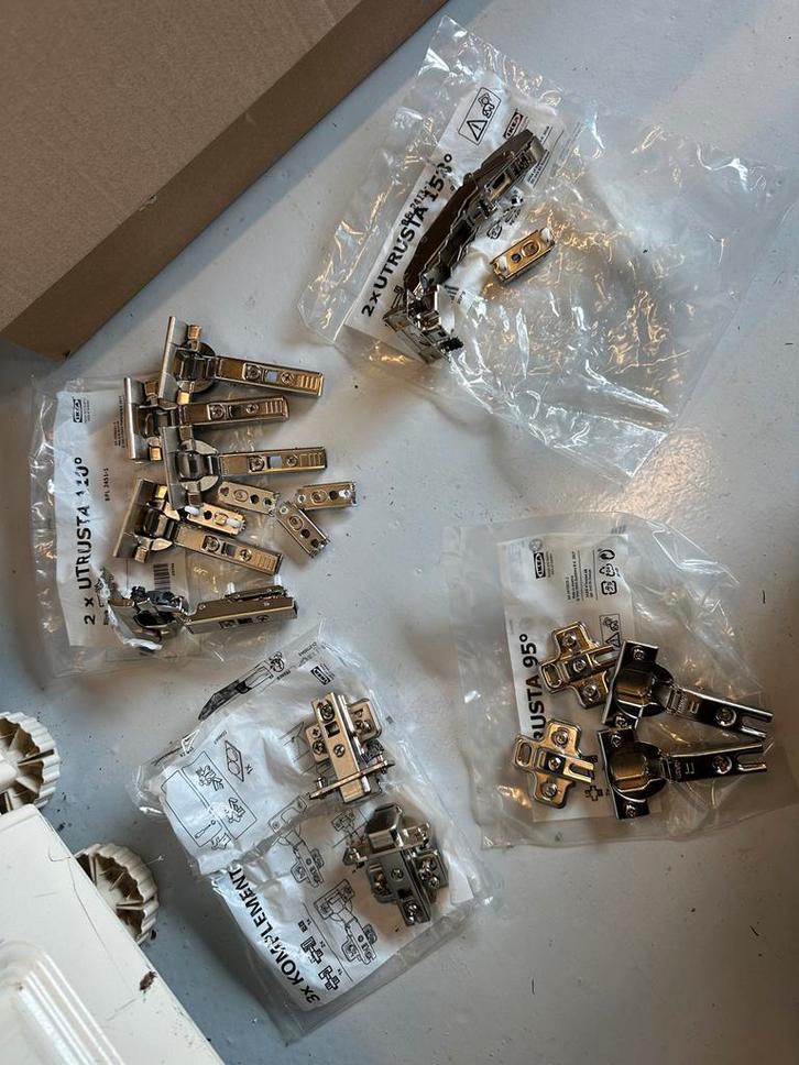 Nieuwe Ikea Scharnieren - Utrusta & Komplement, Huis en Inrichting, Keuken | Keukenelementen, Nieuw, Minder dan 100 cm, 50 tot 100 cm