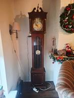 Antieke engelse staande klok, Ophalen