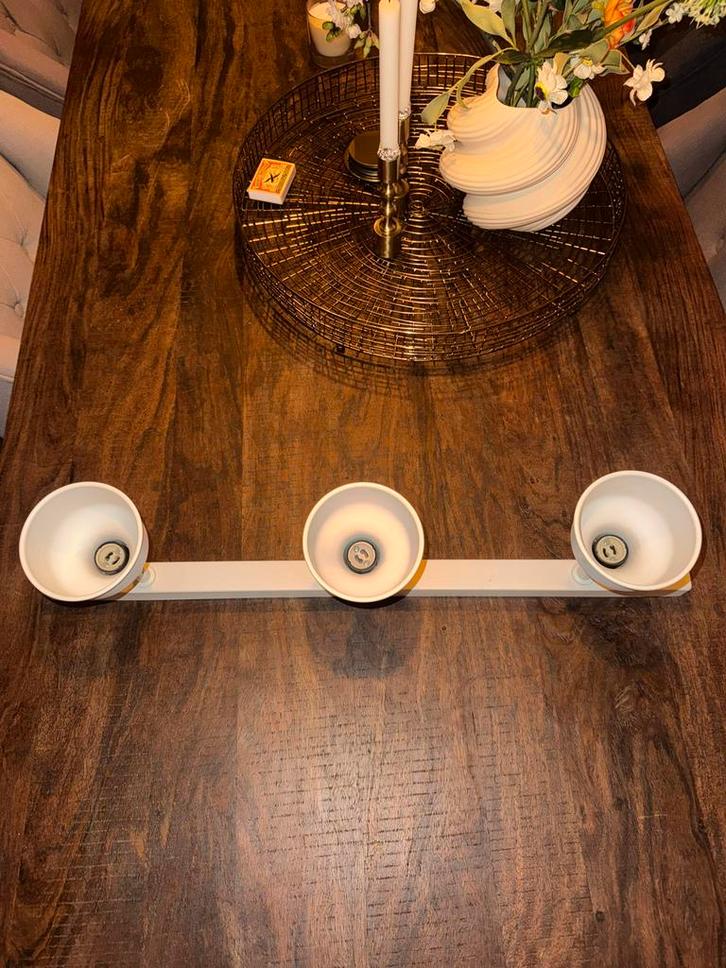 IKEA RANARP Plafondrail - 3 Spots Wit (Zo Goed Als Nieuw), Huis en Inrichting, Lampen | Spots, Zo goed als nieuw, Plafondspot of Wandspot