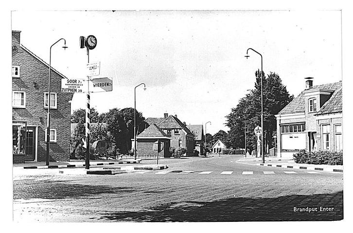 976199	Enter	Ov  jr 60 70 Brandput	Nette oude kaart Onbeschr, Verzamelen, Ansichtkaarten | Nederland, Ongelopen, Overijssel, 1960 tot 1980