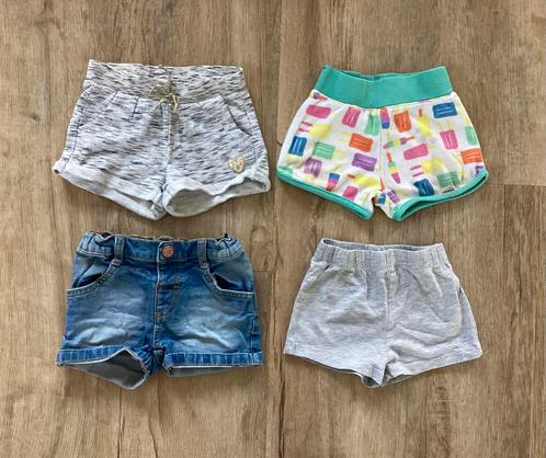 Set zomerbroekjes + gratis shirtje, Kinderen en Baby's, Babykleding | Maat 80, Gebruikt, Meisje, Broekje, Ophalen of Verzenden
