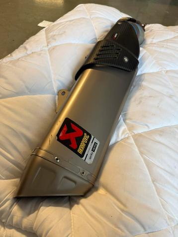 Aprilia RSV4 / Tuono v4 E4 Akrapovic 2S001050 beschikbaar voor biedingen