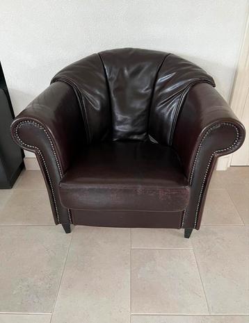 Bruine fauteuil - kuipstoel  beschikbaar voor biedingen